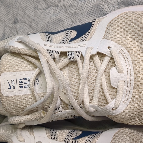 Men's Nike Run Swift 2 in the "Summit White/Valerian Blue" colorway.  - Picture 13 of 16